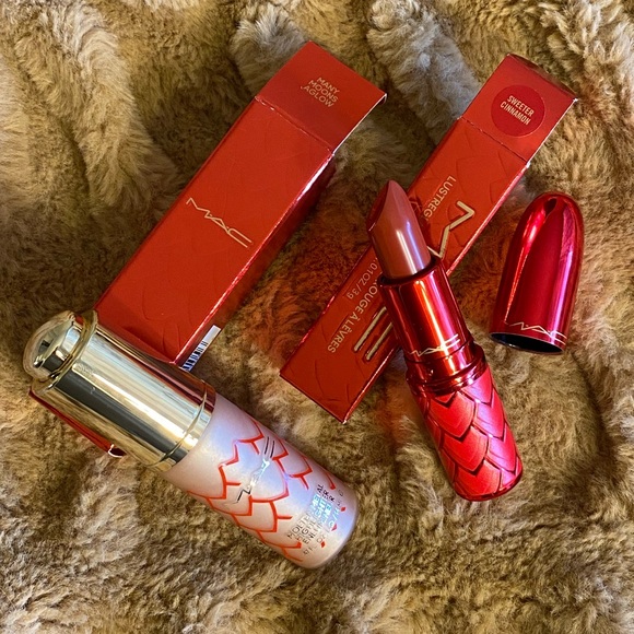 M•A•C LIMITED EDITION LOVE STRUCK SET - Picture 10 of 13